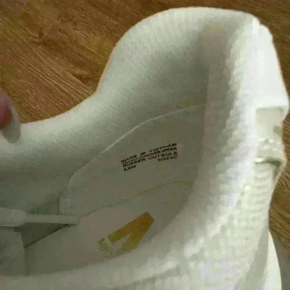 Brand new Michael Kors Sneakers - Picture 5 of 5